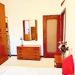 Classic House 15 Minutes From Duomo * Mediolan