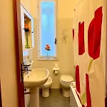 Apartament Classic House 15 Minutes From Duomo *
