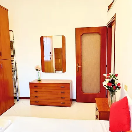 Classic House 15 Minutes From Duomo * Mediolan